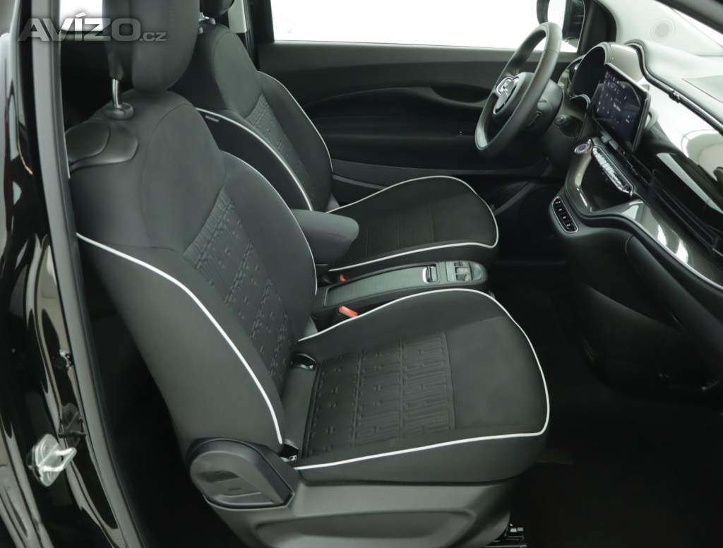 Foto inzerátu Fiat 500e 42 kWh