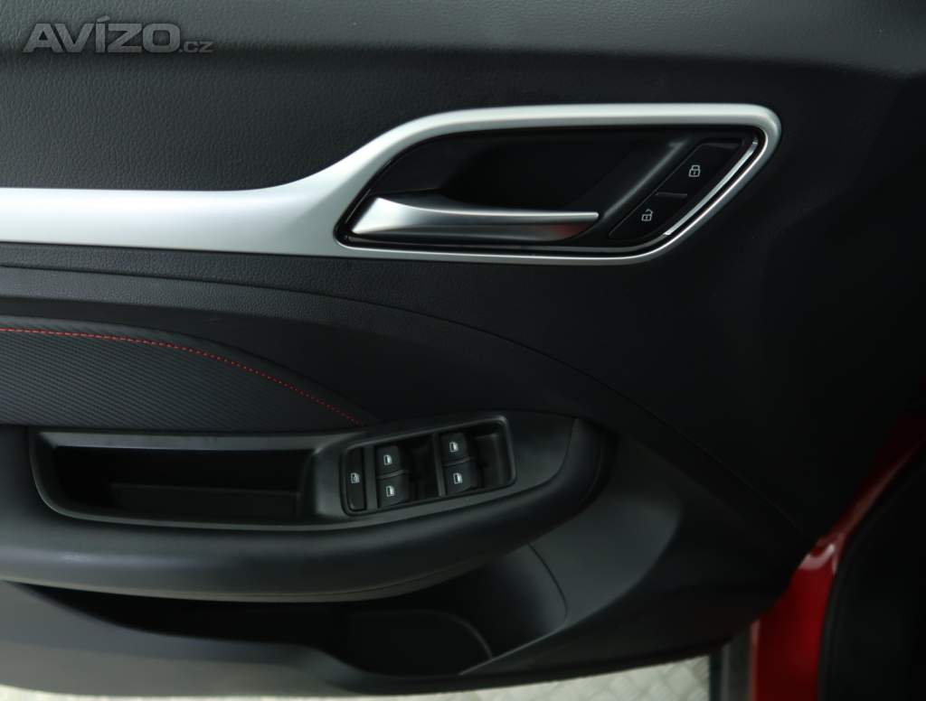 Foto inzerátu MG ZS SUV 1.0 Turbo