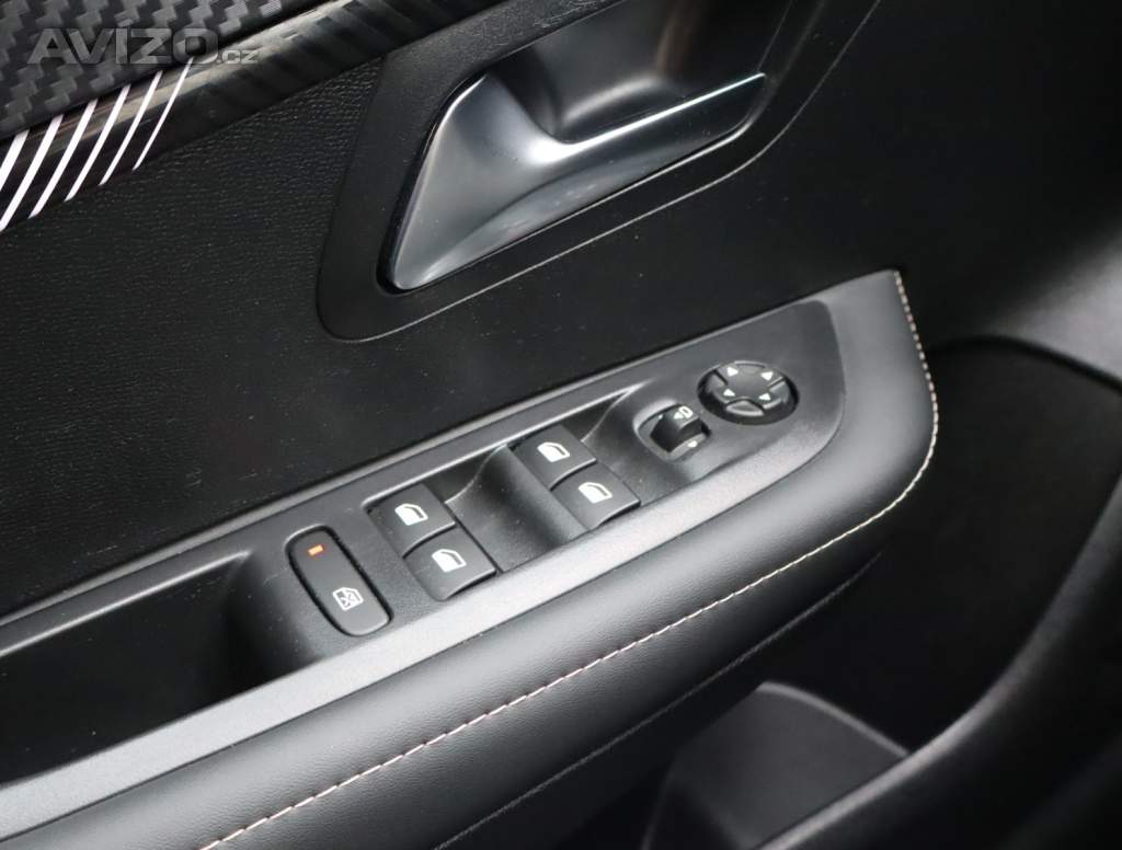 Foto inzerátu Peugeot 208 1.2 Hybrid
