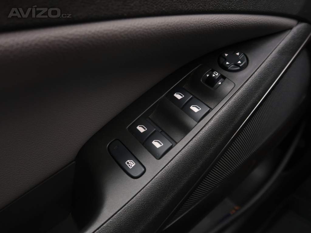 Foto inzerátu Opel Crossland 1.2 Turbo