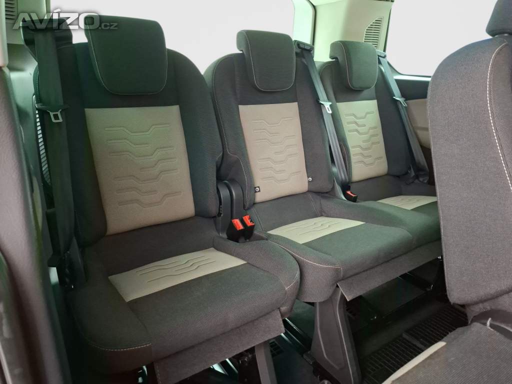 Foto inzerátu Ford Tourneo Custom 2.2 TDCi