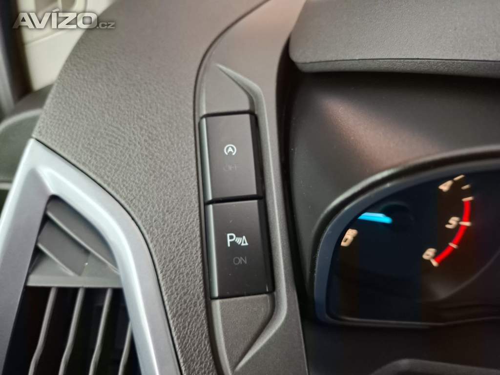 Foto inzerátu Ford Tourneo Custom 2.2 TDCi