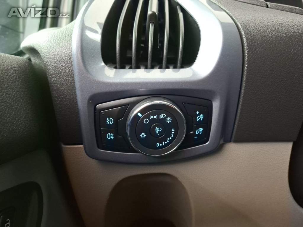 Foto inzerátu Ford Tourneo Custom 2.2 TDCi