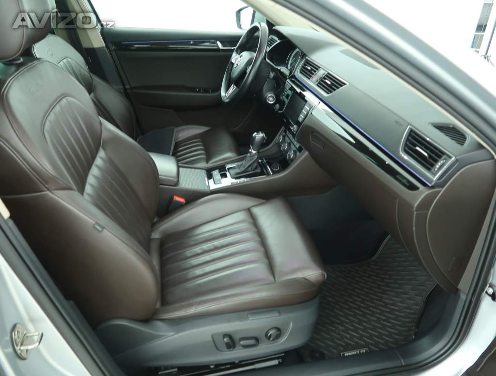 Foto inzerátu Skoda Superb 2.0 TDI