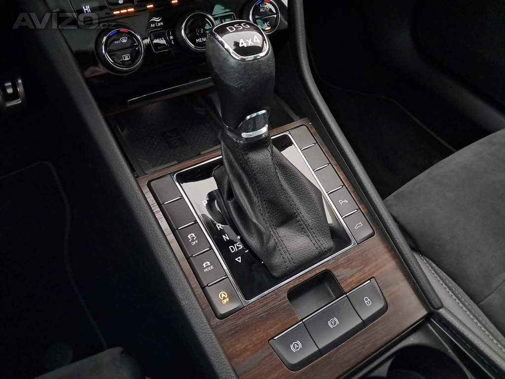 Foto inzerátu Skoda Superb 2.0 TDI