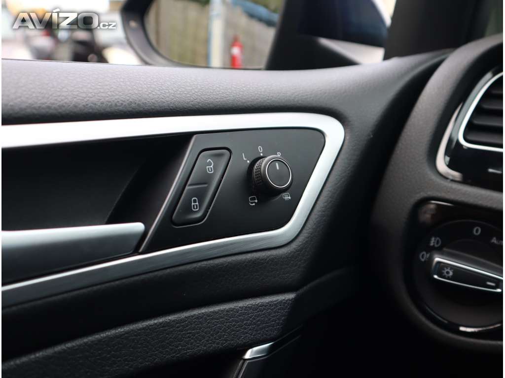 Foto inzerátu Volkswagen Golf 1.2 TSI