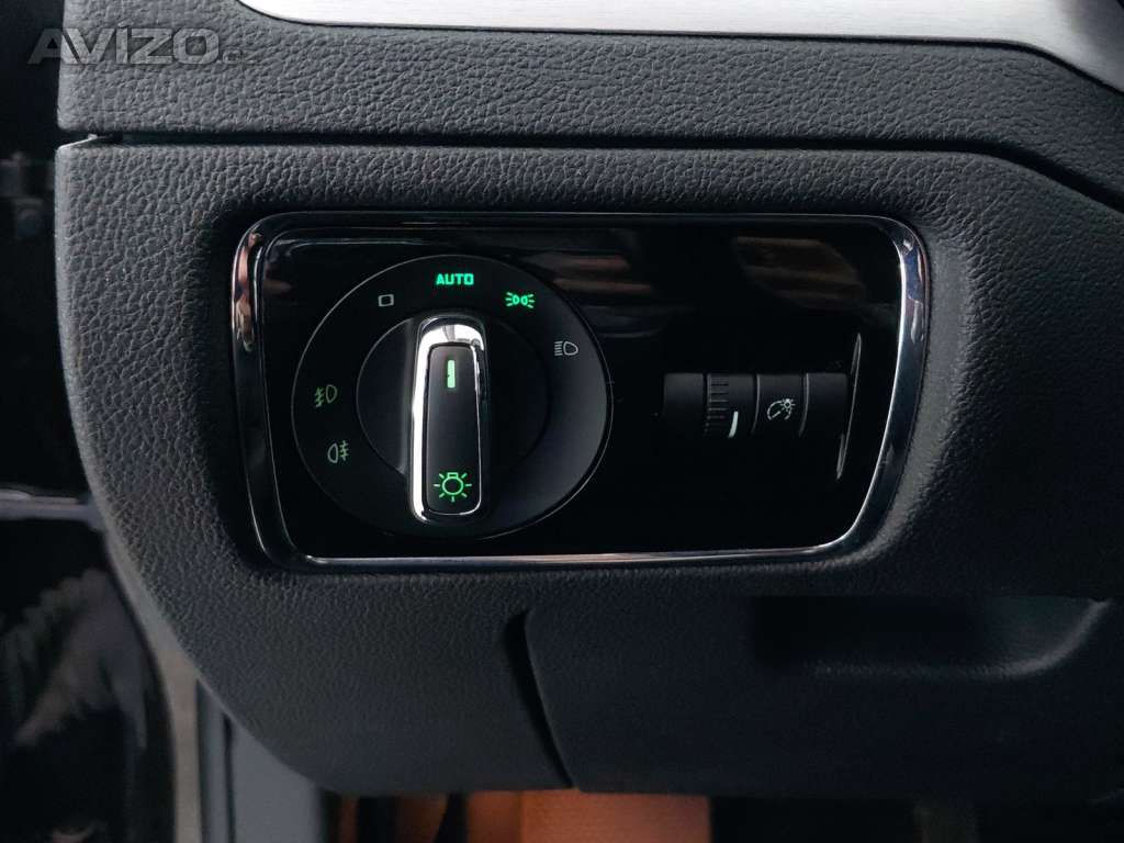 Foto inzerátu Skoda Superb 2.0 TDI