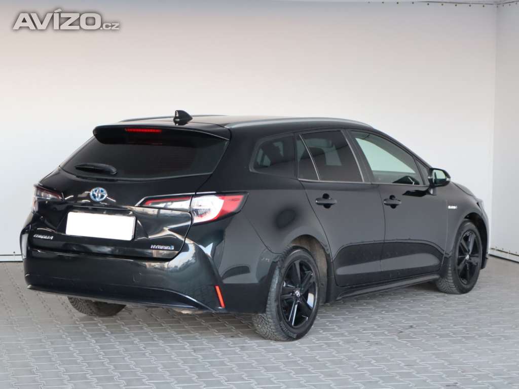Foto inzerátu Toyota Corolla 1.8 Hybrid