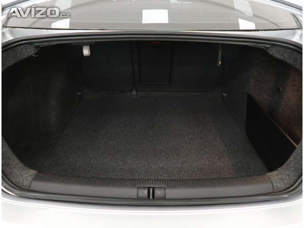 Foto inzerátu VW Jetta 2.0 TDI