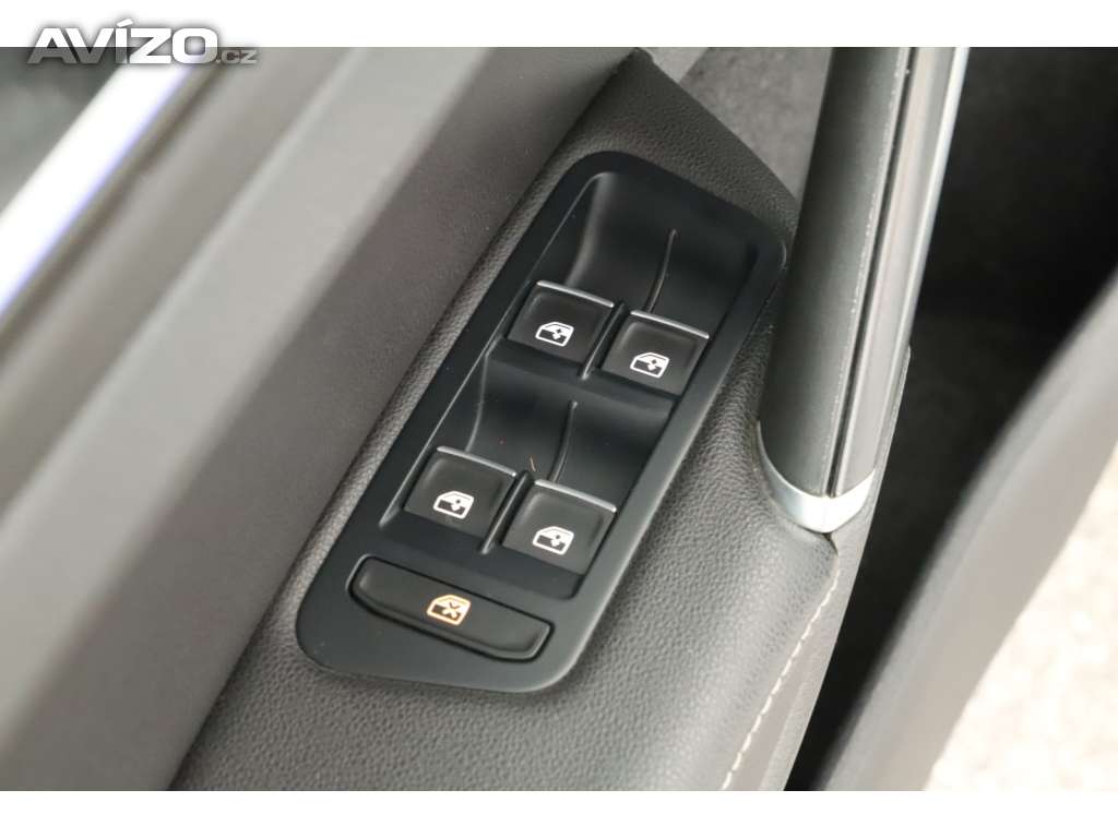 Foto inzerátu VW Golf 2.0 TSI R