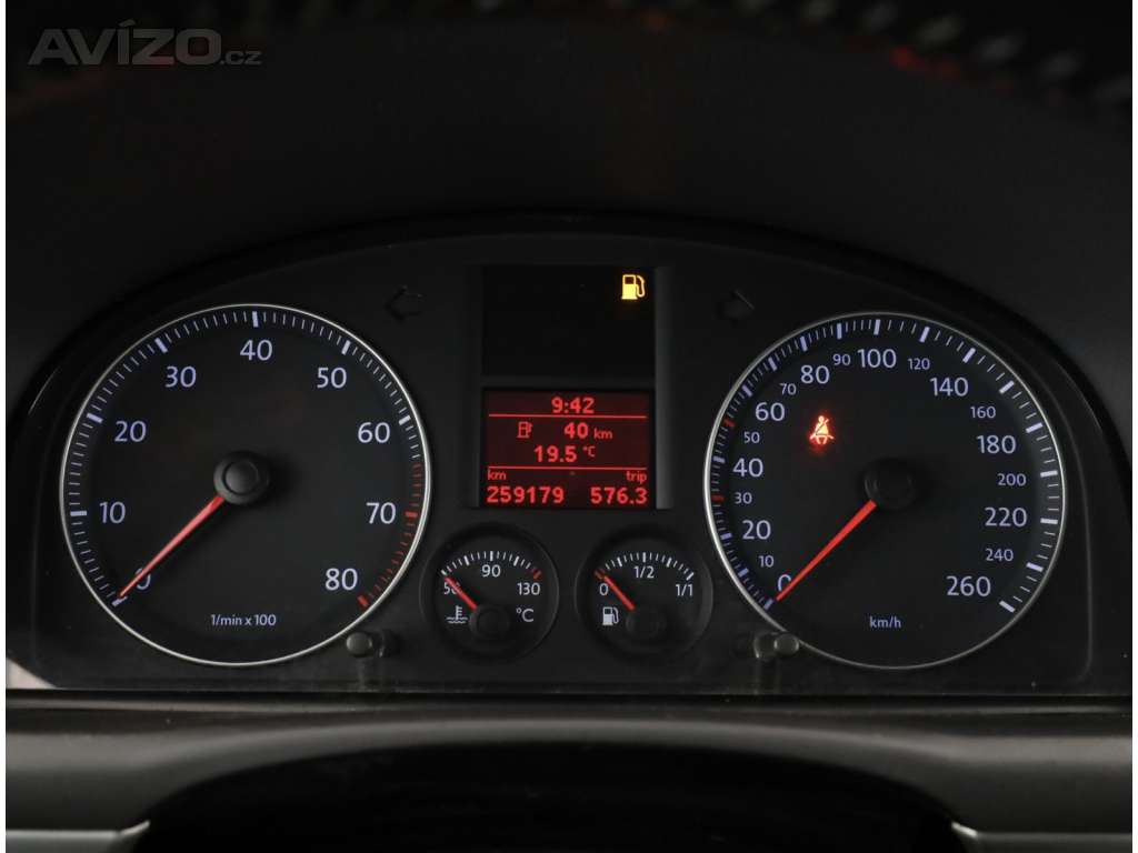 Foto inzerátu VW Touran 1.6 FSI