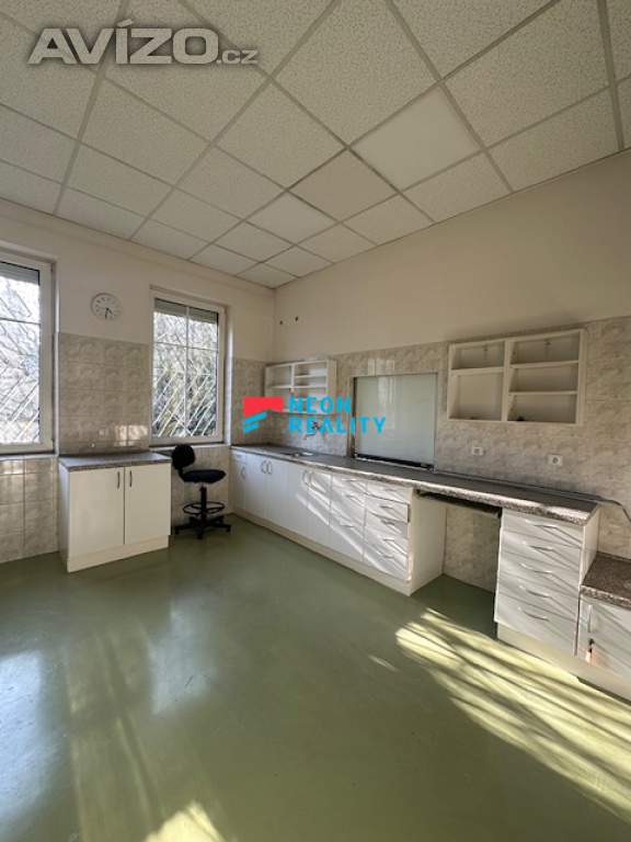 Foto inzerátu Pronájem zdravotnického prostoru 143 m² v Ostravě – ideální pro ordinaci nebo jiné komerční využití