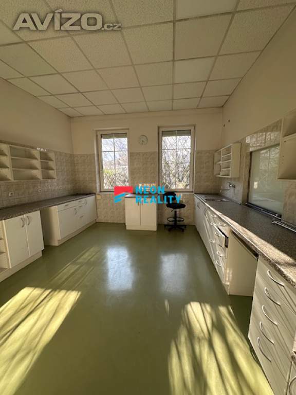 Foto inzerátu Pronájem zdravotnického prostoru 143 m² v Ostravě – ideální pro ordinaci nebo jiné komerční využití