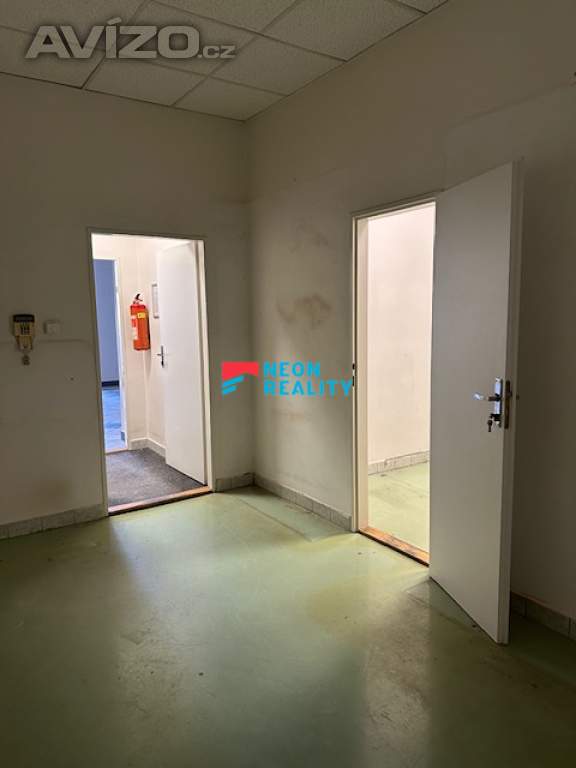 Foto inzerátu Pronájem zdravotnického prostoru 143 m² v Ostravě – ideální pro ordinaci nebo jiné komerční využití