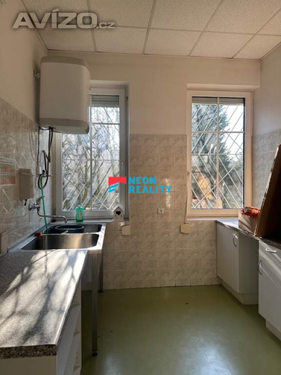 Foto inzerátu Pronájem zdravotnického prostoru 143 m² v Ostravě – ideální pro ordinaci nebo jiné komerční využití