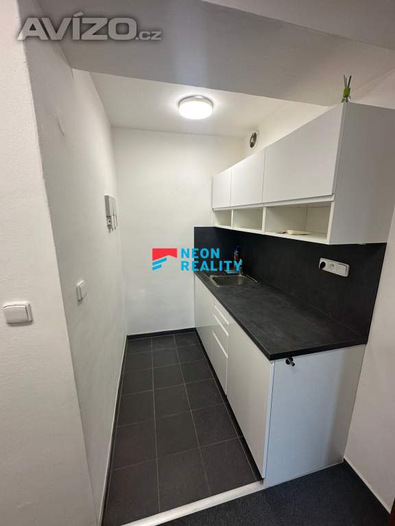 Pronájem klimatizovaných podkrovních kanceláří (47m2) Ostrava Centrum, ul. Pivovarská