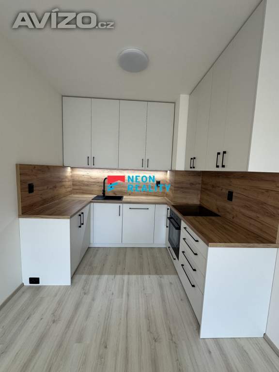 Pronájem moderního 2KK s balkonem - Rezidence Bílá Perla, Opava