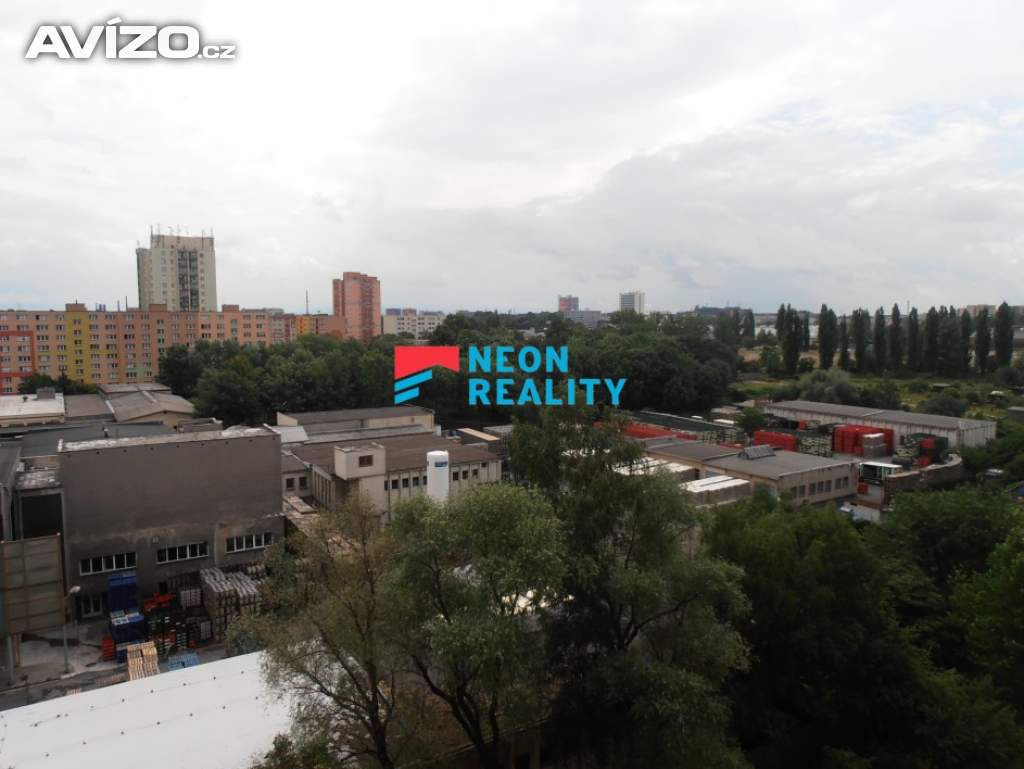 Foto inzerátu Pronájem bytu 1+KK ul. Gen. Píky Ostrava Fifejdy, kompletně rekonstruovaný