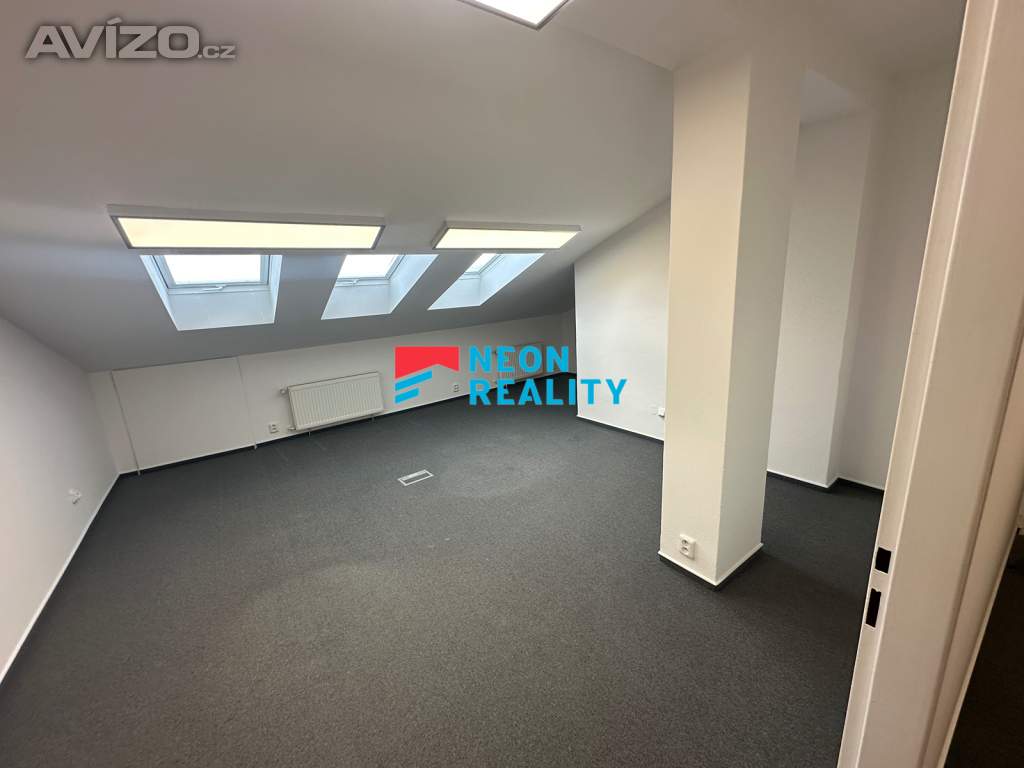 Foto inzerátu Pronájem klimatizovaných podkrovních kanceláří (47m2) Ostrava Centrum, ul. Pivovarská