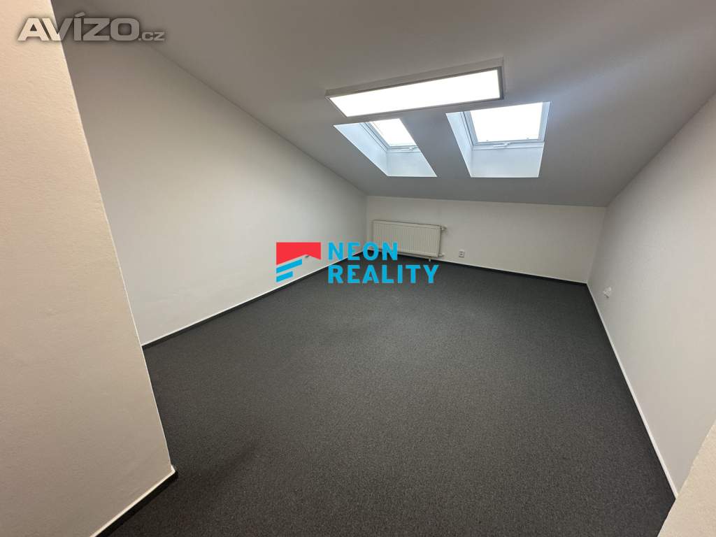 Foto inzerátu Pronájem klimatizovaných podkrovních kanceláří (47m2) Ostrava Centrum, ul. Pivovarská