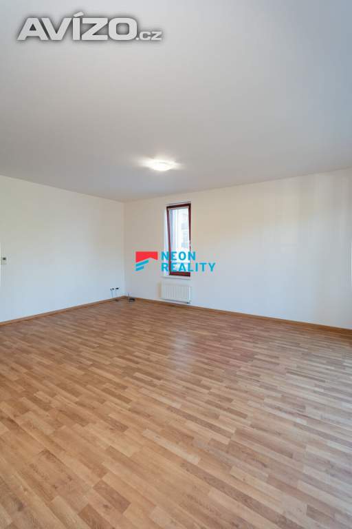 Foto inzerátu Pronájem prostorného bytu 2+kk se dvěma balkony, šatnou, sklepem a garážovým stáním | Čeladná