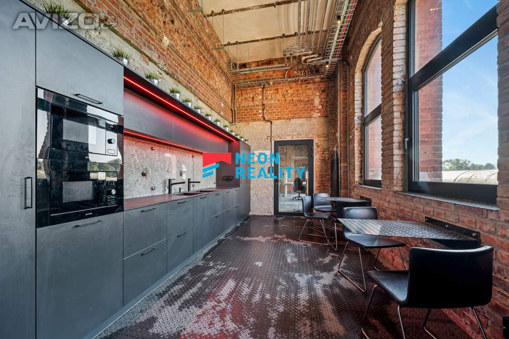 Pronajmi si hrad. | Lihovar Ostrava Svinov | Kanceláře 244 m²