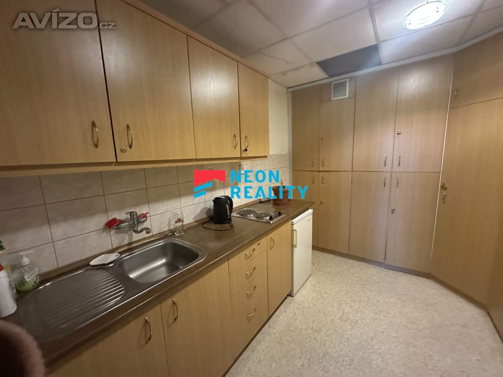 Foto inzerátu Pronájem kanceláří v Hošťálkovicích – 10 až 32 m², parkování u budovy, 10 min od centra Ostravy