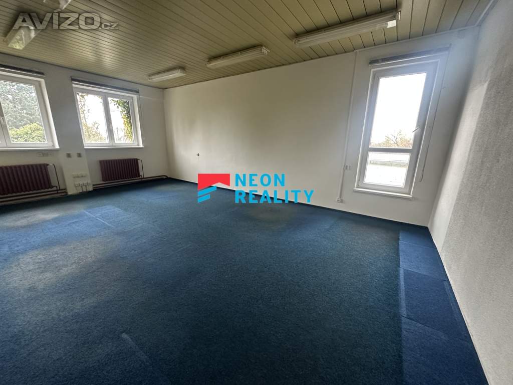 Foto inzerátu Pronájem kanceláří v Hošťálkovicích – 10 až 32 m², parkování u budovy, 10 min od centra Ostravy