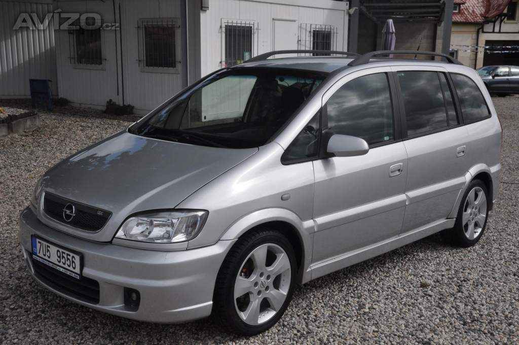 Opel Zafira 2.2DTi 92kW 7.MÍST