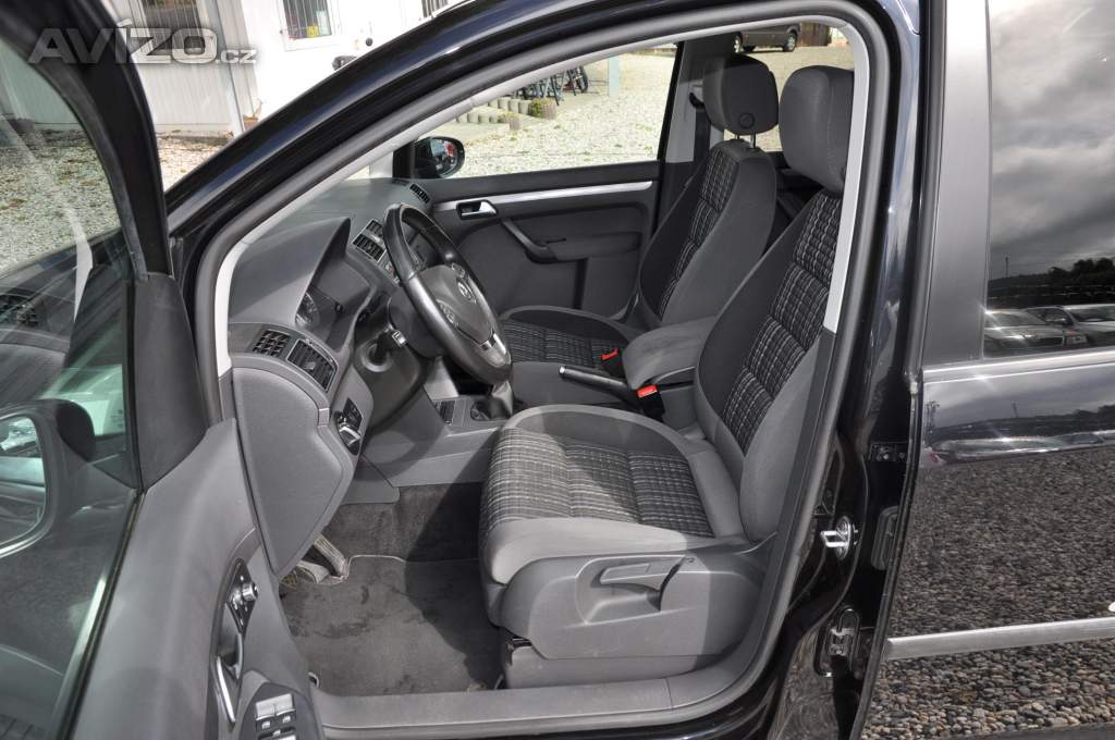 Foto inzerátu Volkswagen Touran CROSS 2.0TDi 103kW