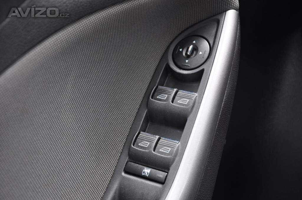 Foto inzerátu Ford Focus 1.6TDCi 70kW KOMBI