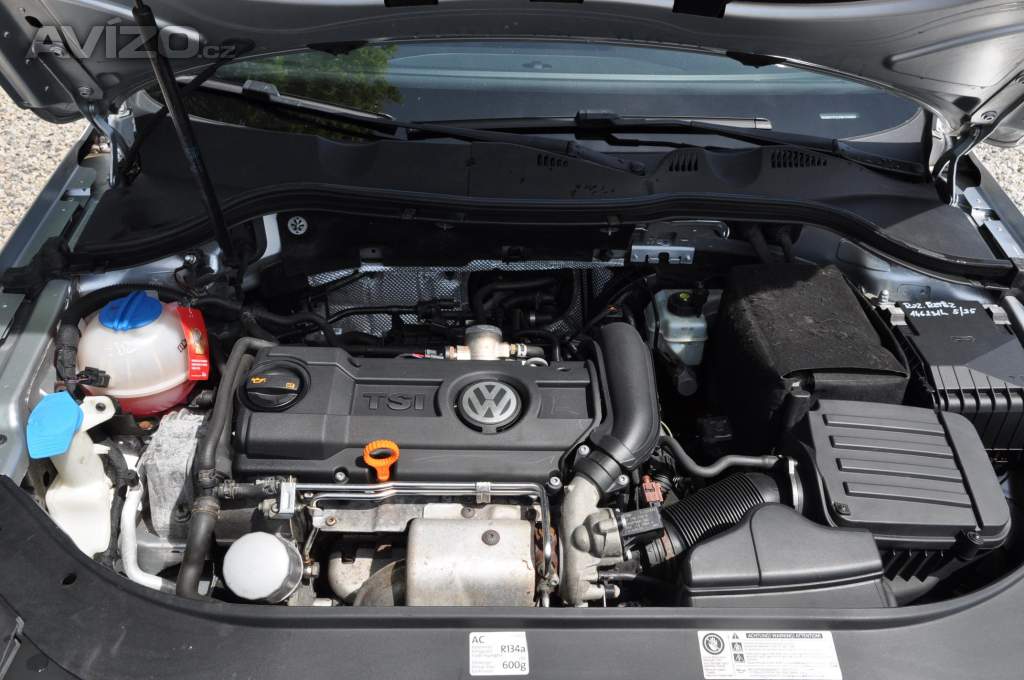 Foto inzerátu Volkswagen Passat 1.4TSi 90kW KOMBI