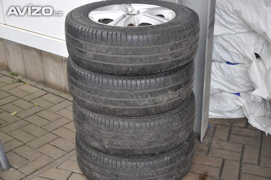 Foto inzerátu Volkswagen Caravelle 2.0TDi 110kW LONG 4x4