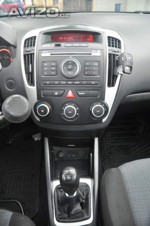 Foto inzerátu Kia Ceed 1.4i 80kW KOMBI