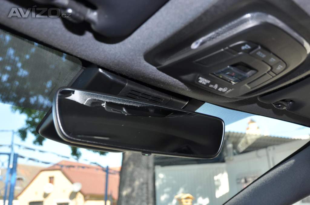 Foto inzerátu Toyota Corolla 1.8HSD 72kW KOMBI