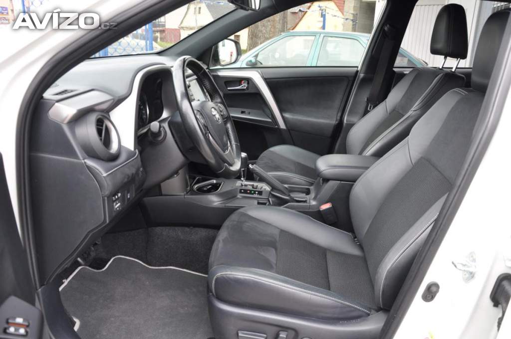 Foto inzerátu Toyota RAV4 2.5HSD 114kW