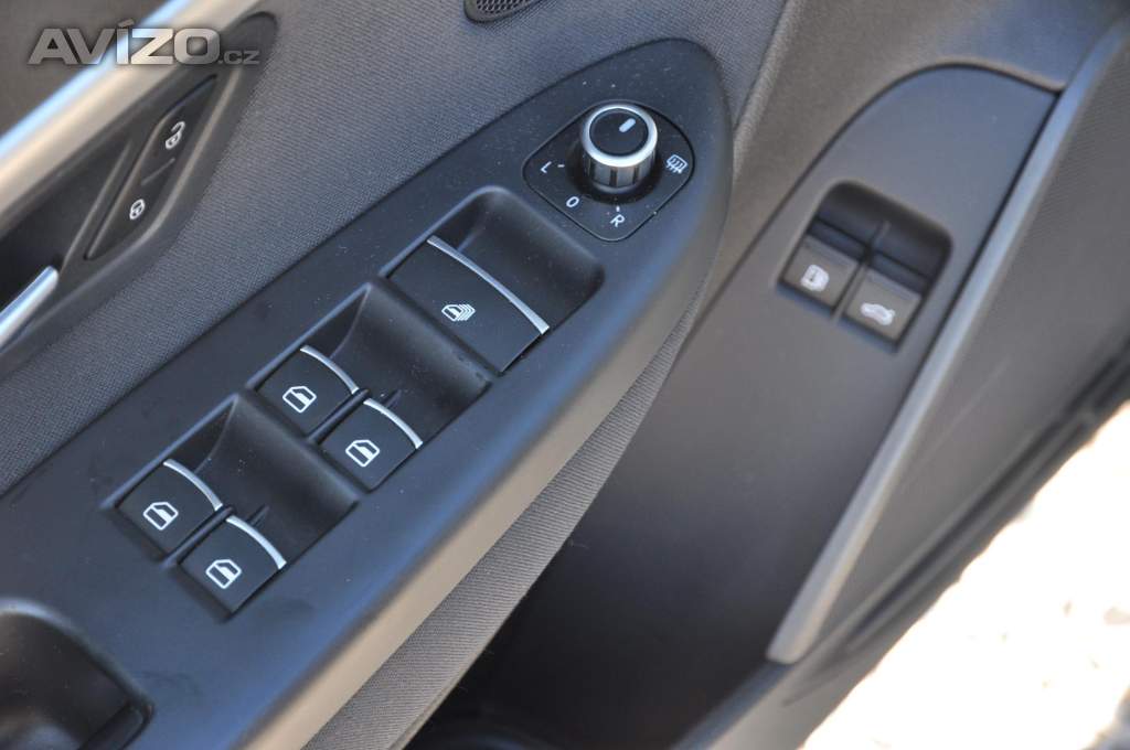 Foto inzerátu Volkswagen EOS 1.4TSi 90kW