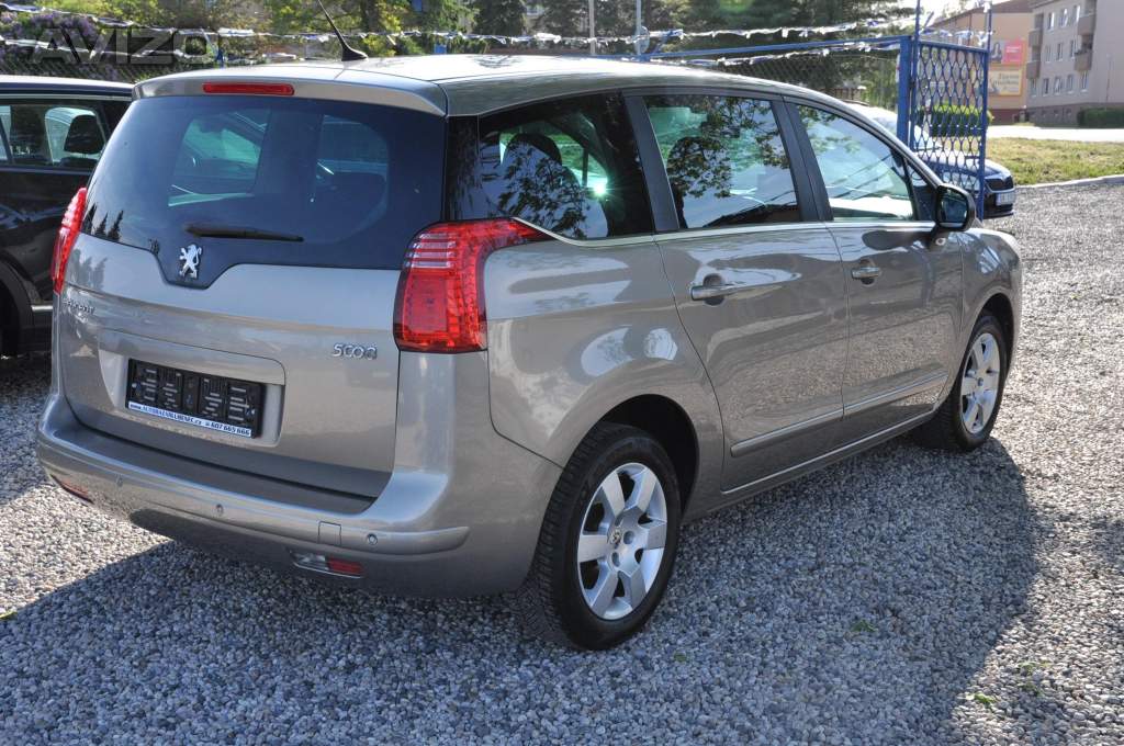 Foto inzerátu Peugeot 5008 1.6HDi 82kW AUTOMAT