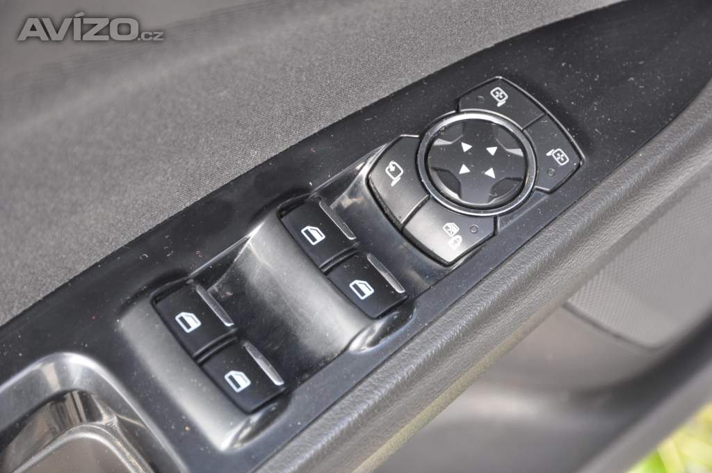 Foto inzerátu Ford Mondeo 2.0TDCi 110kW KOMBI