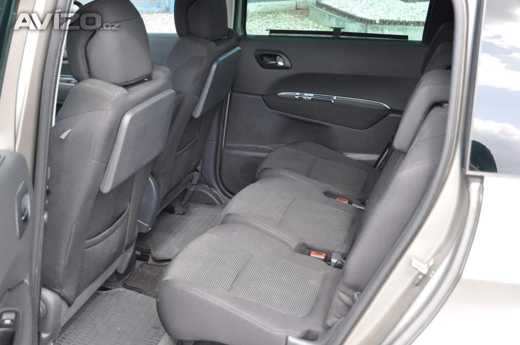 Foto inzerátu Peugeot 5008 1.6HDi 82kW AUTOMAT