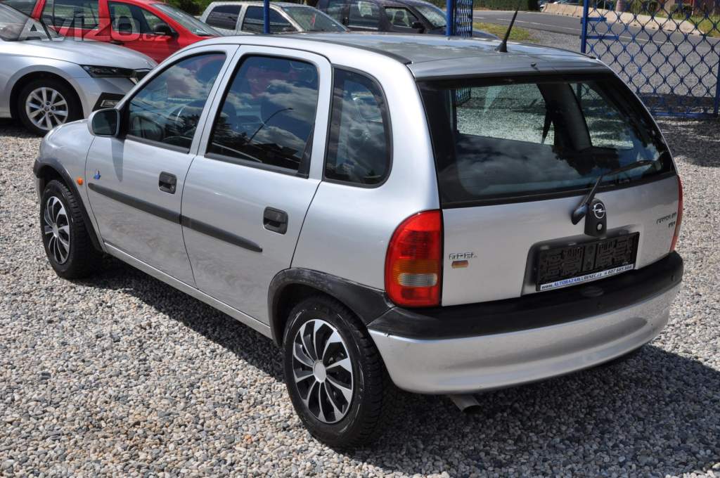 Foto inzerátu Opel Corsa 1.4i 16V 66kW Automat