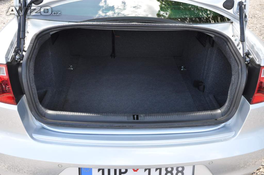 Foto inzerátu Seat Exeo 2.0TDi 105kW STYLE