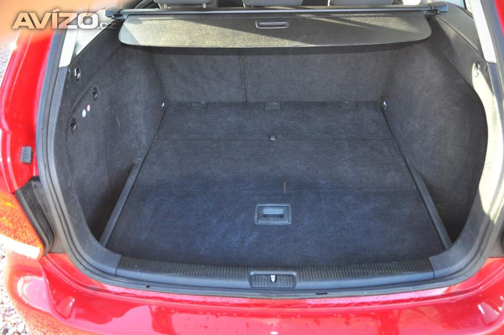 Foto inzerátu Volkswagen Golf 1.4i 59kW KOMBI Trend