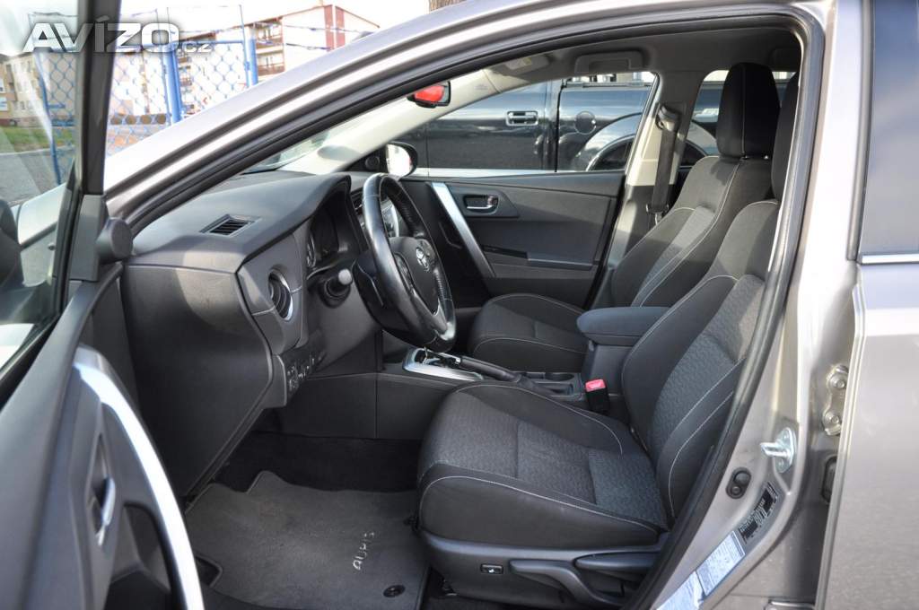 Foto inzerátu Toyota Auris 1.6ValveMatic 97kW KOMBI A/T