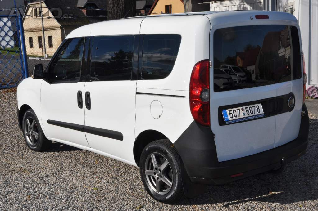 Foto inzerátu Fiat Dobló 1.3JTD 66kW 5.míst