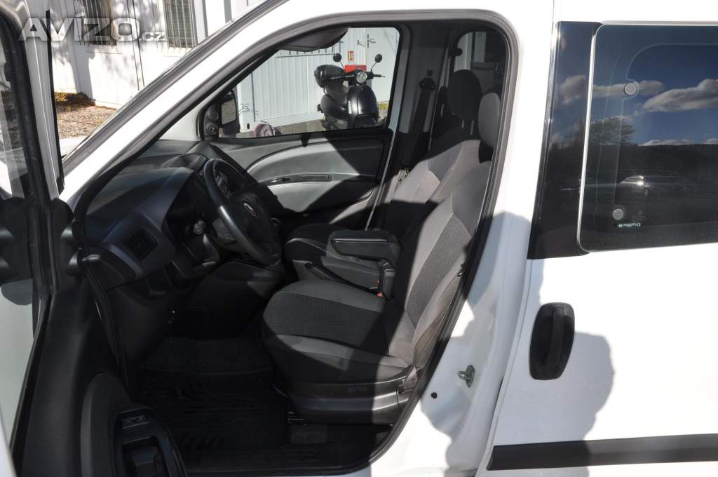 Foto inzerátu Fiat Dobló 1.3JTD 66kW 5.míst