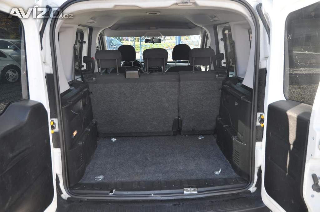 Foto inzerátu Fiat Dobló 1.3JTD 66kW 5.míst