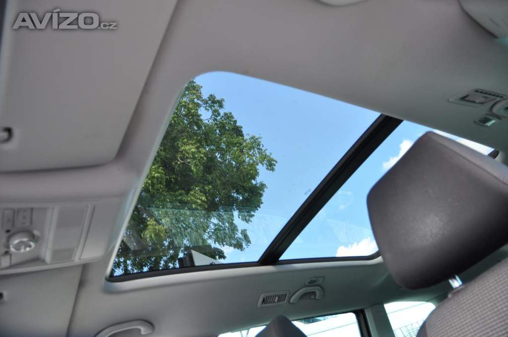 Foto inzerátu Volkswagen Sharan 1.4TSi 110kW Comfort 7.míst