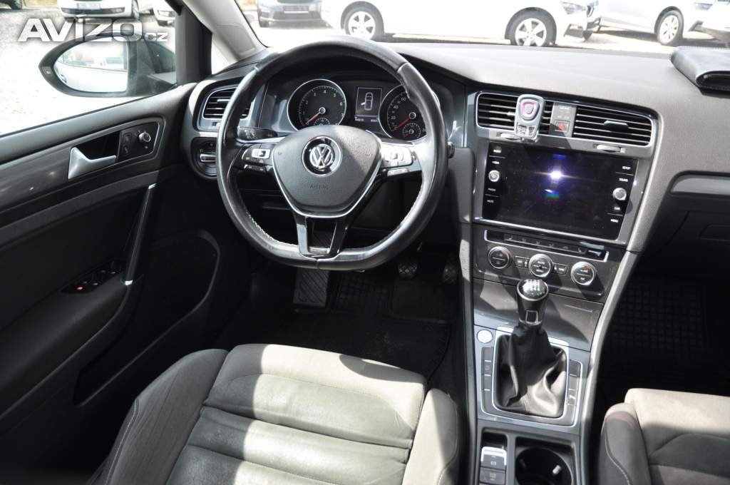 Foto inzerátu Volkswagen Golf VII 1.0TSi 81kW SPORT
