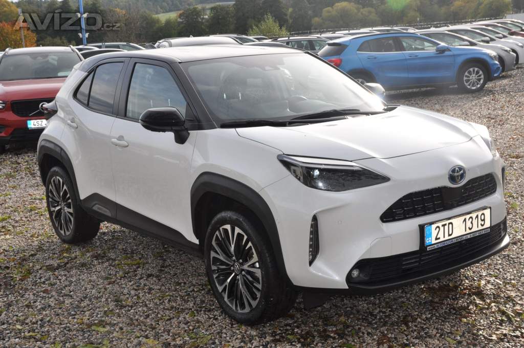 Foto inzerátu Toyota Yaris Cross 1.5HSD Executive 4x4